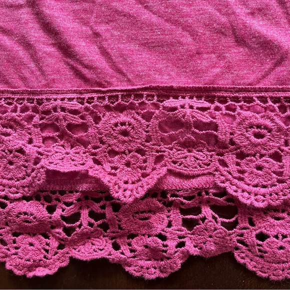 QIXING Short Sleeve Lace Trim Flower Top Red Tunic Blouse, Size L, NWT - Picture 8 of 10